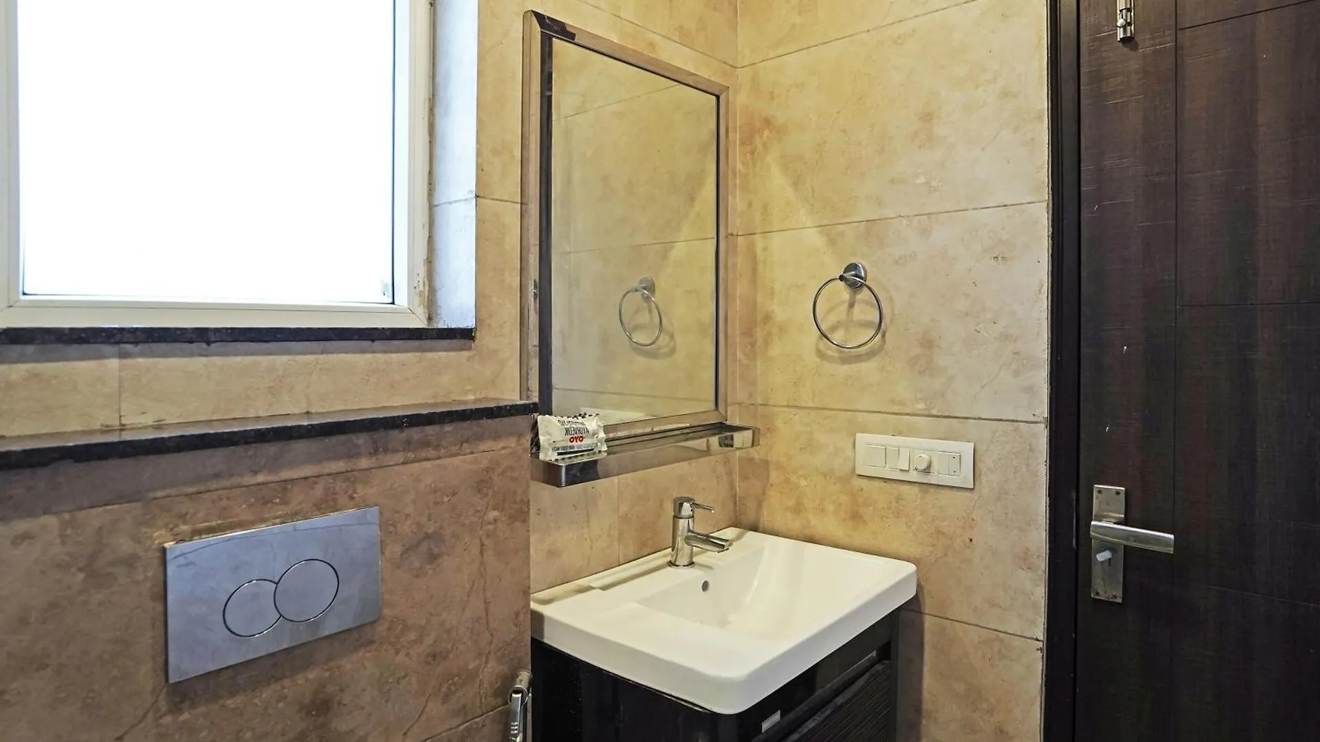 Townhouse Akshay Hotel Gurgaon
