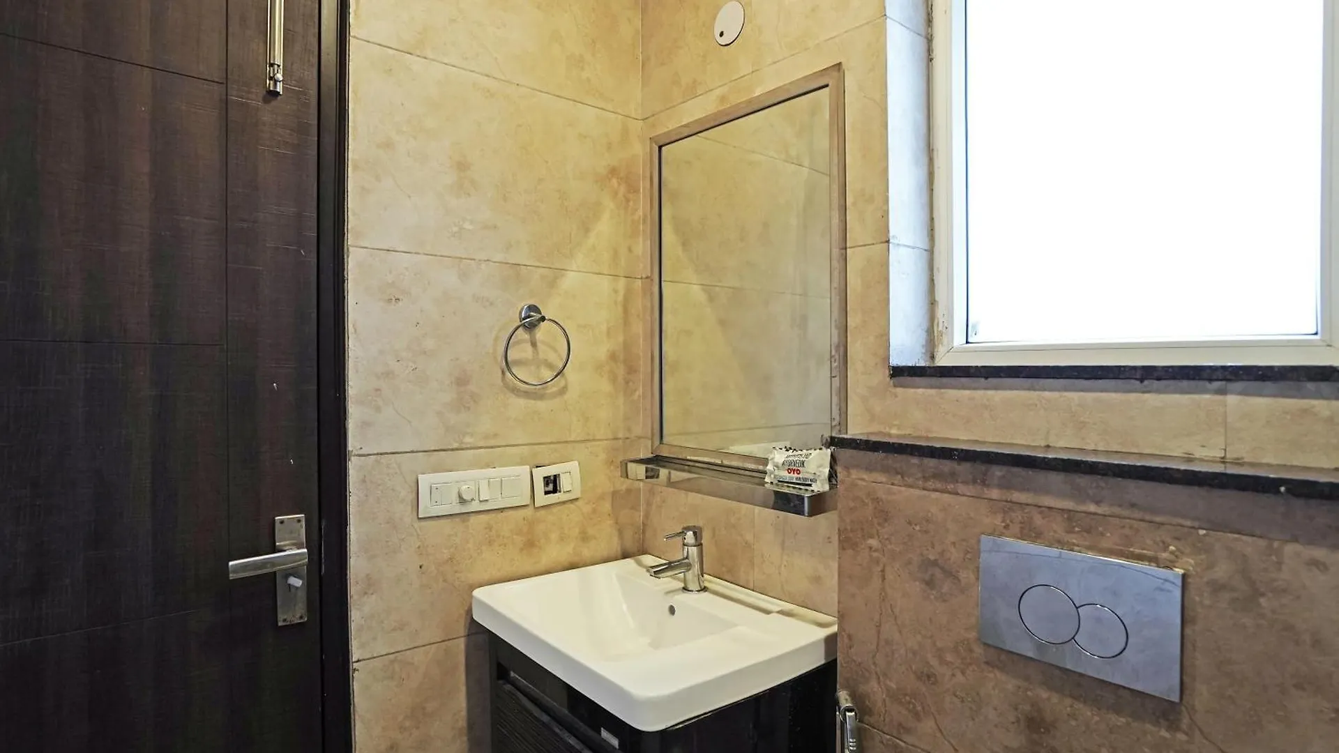 Townhouse Akshay Hotel Gurgaon