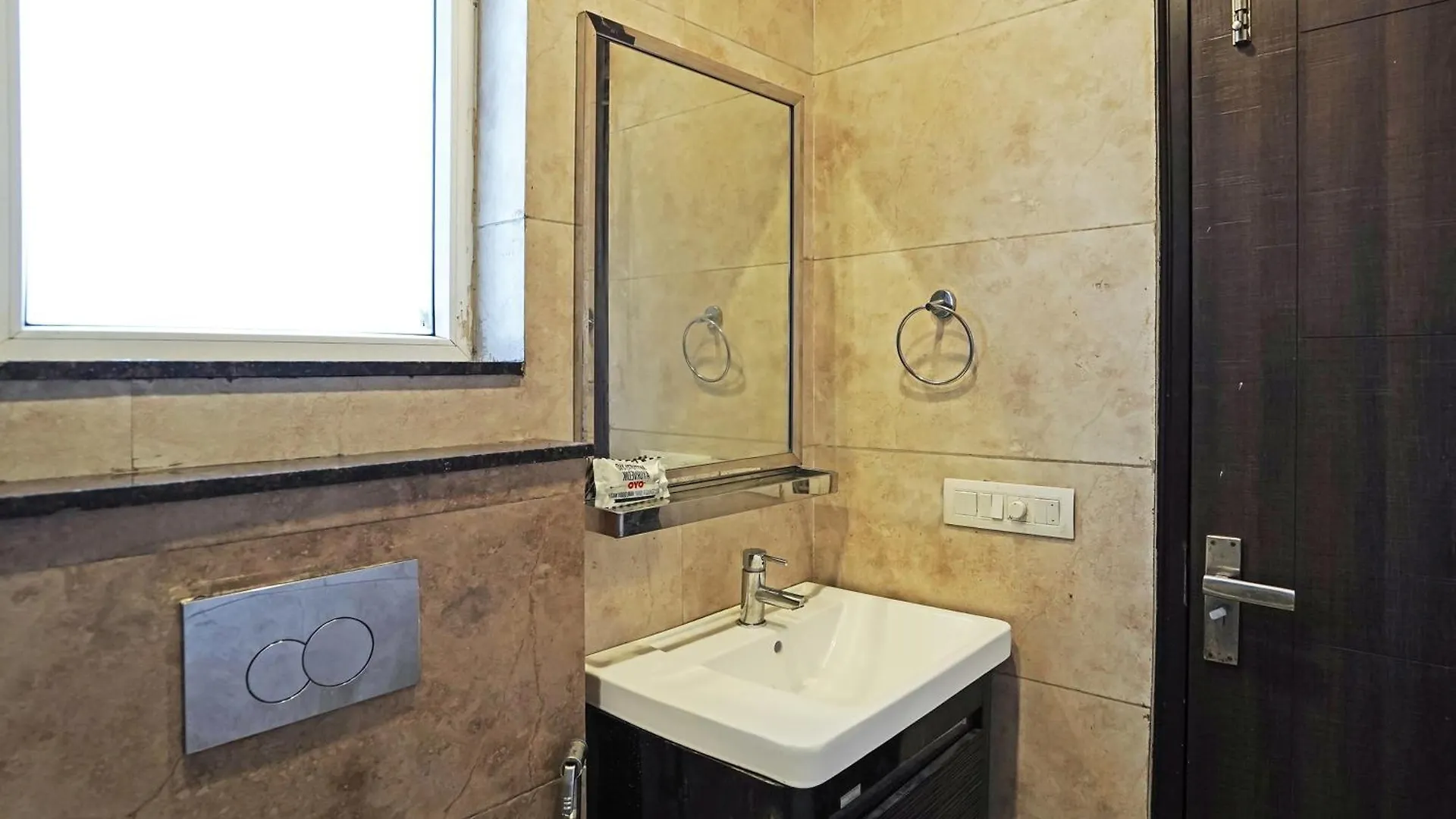 Townhouse Akshay Hotel Gurgaon India