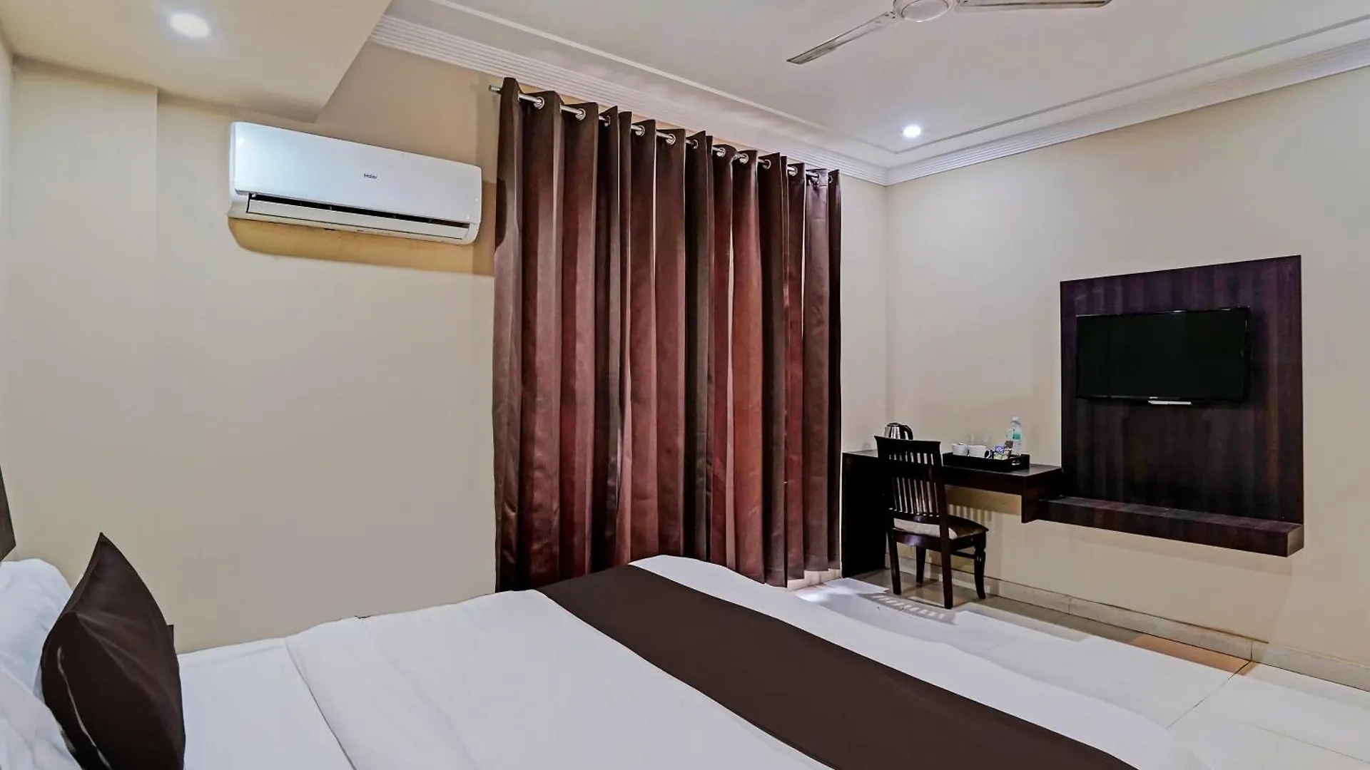 Townhouse Akshay Hotel Gurgaon